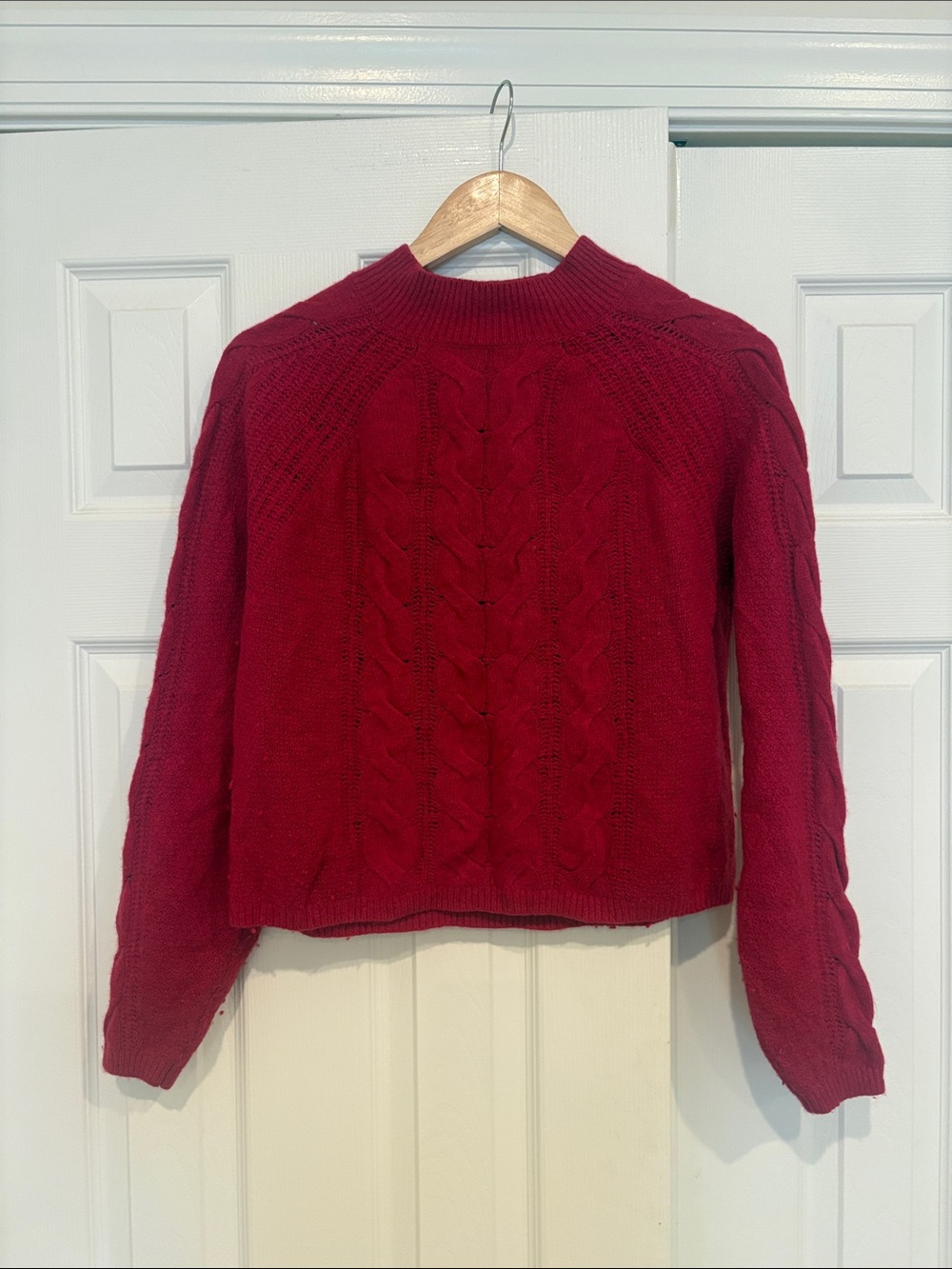 Banana Republic Women's Cable Knit Crewneck Italian Yarn Sweater